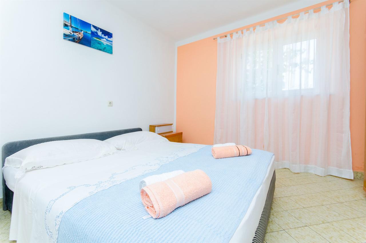 Apartments Mateo Baška Voda Extérieur photo