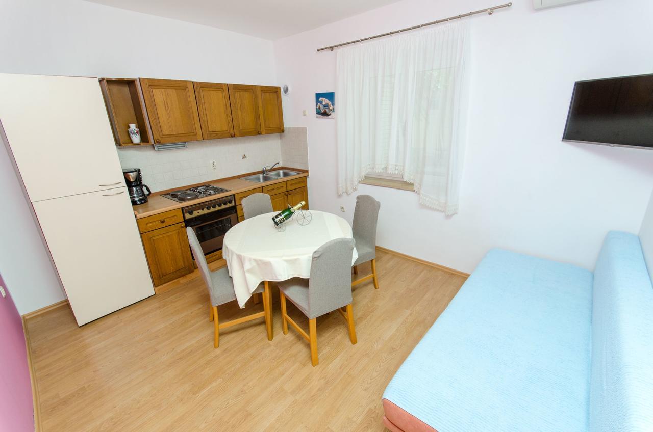 Apartments Mateo Baška Voda Extérieur photo